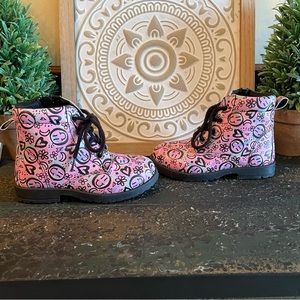 Fabkids pink boots